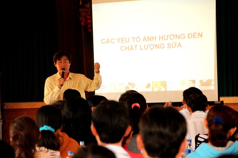 Vinamilk[-]giúp[-]nông[-]dân[-]nâng[-]cao[-]năng[-]lực[-]cạnh[-]tranh[-]khi[-]hội[-]nhập[-]TPP